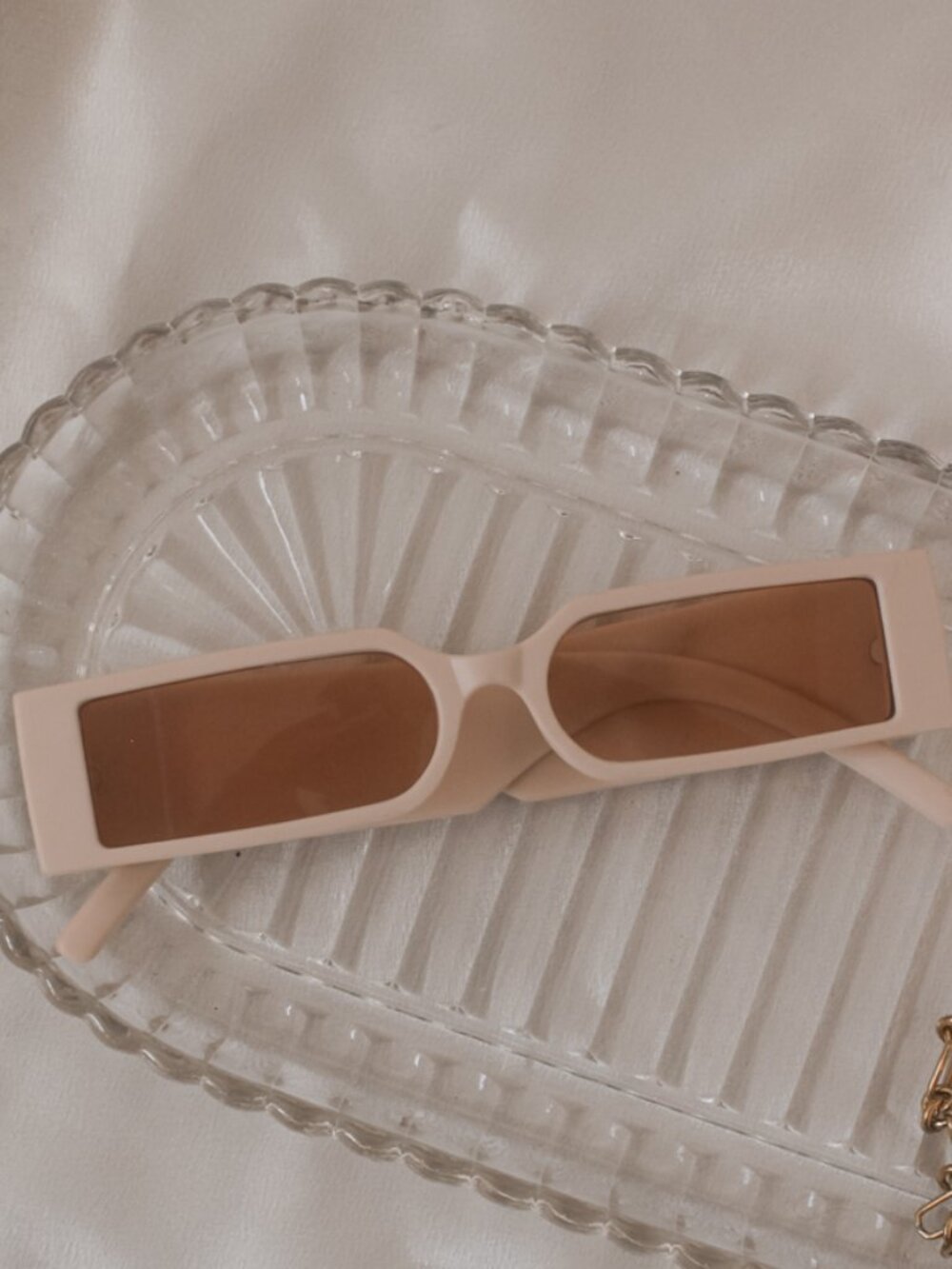 Off White Rectangle Frame Sunglasses